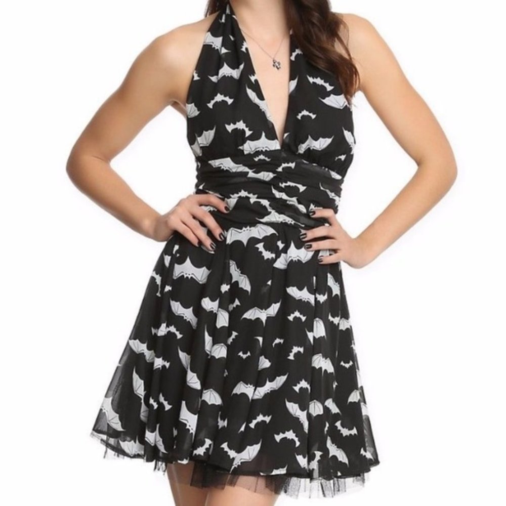 Pin up style bat dress from Hellbunny size Medium